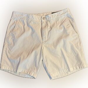 BONOBOS 100% Cotton White Shorts, 7 Inch High Inseam, Mint Condition